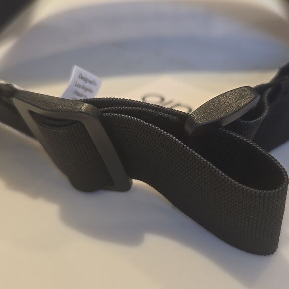 Alo Black Visor with Silver Brim - Picture 6 of 8